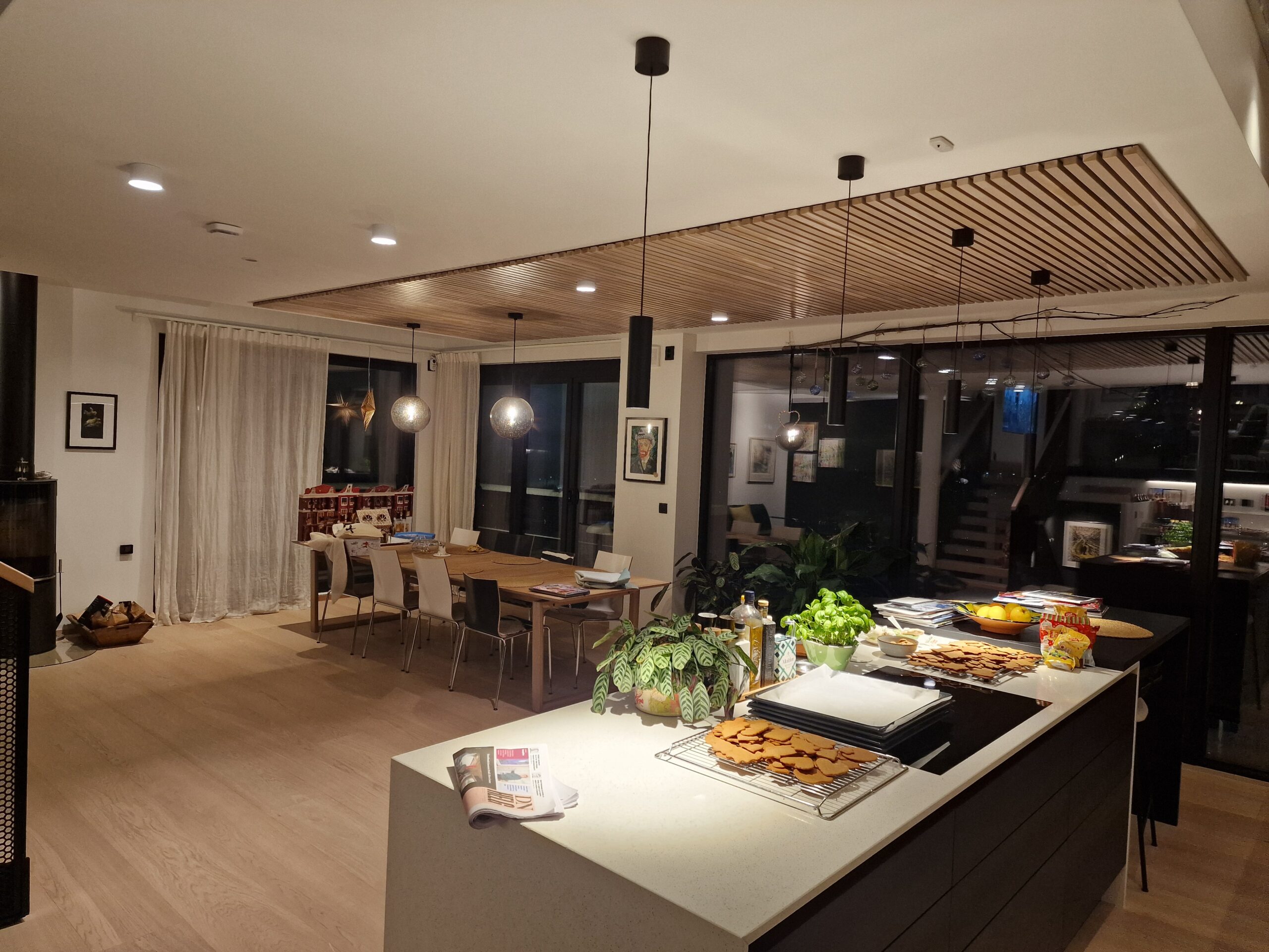 Multirom system med integrert lyd og bilde på Oslo, 7 halvplan